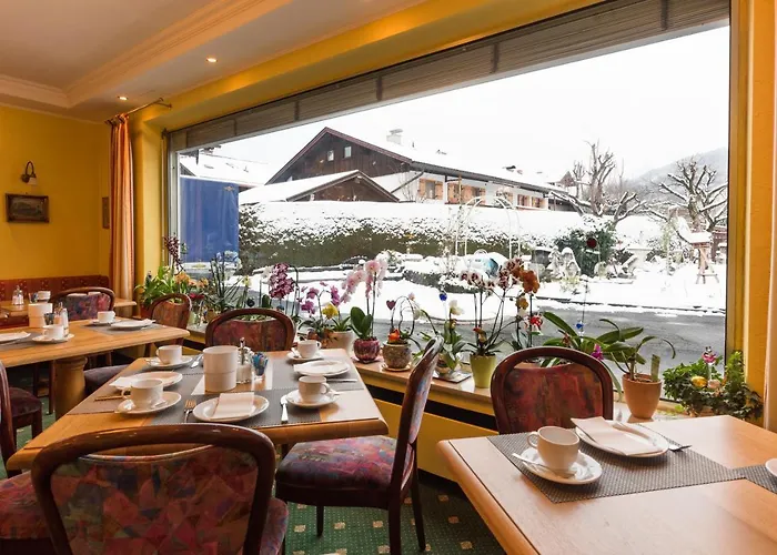 Hotel Garni Almenrausch Und Edelweiss 3*