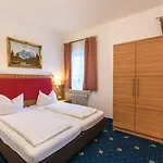Garni Almenrausch Und Edelweiss 3*