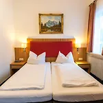 Garni Almenrausch Und Edelweiss Hotel