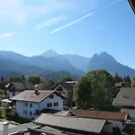 Garni Almenrausch Und Edelweiss Szálloda 3*