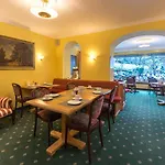 Garni Almenrausch Und Edelweiss Hotel 3*