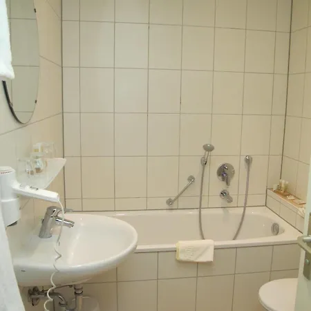 Hotel Garni Almenrausch Und Edelweiss 3*