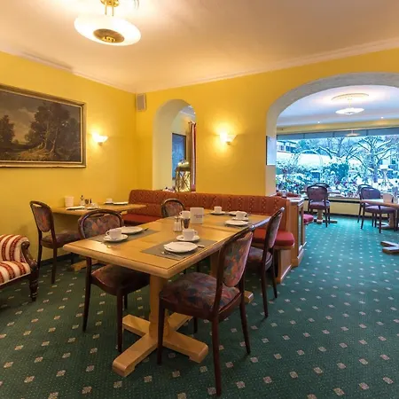 Garni Almenrausch Und Edelweiss 호텔 3*
