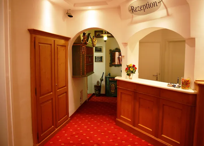 Hotel Garni Almenrausch Und Edelweiss 3*